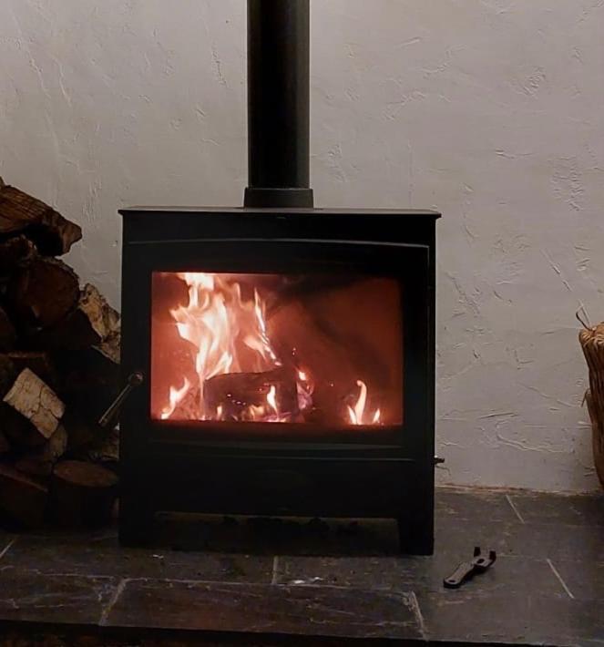 Bryntirion Farmhouse Rooms Llanfair Caereinion Esterno foto